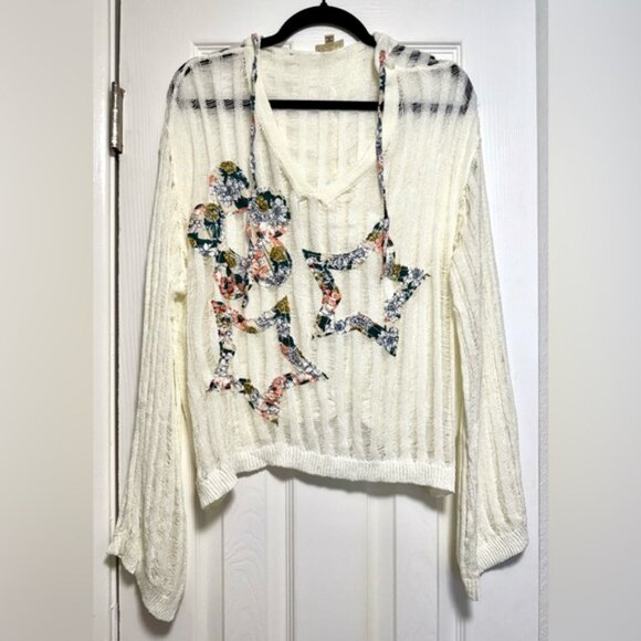 POL Cream V-Neck Sweater with Floral Star Accents - Picture 11 of 12